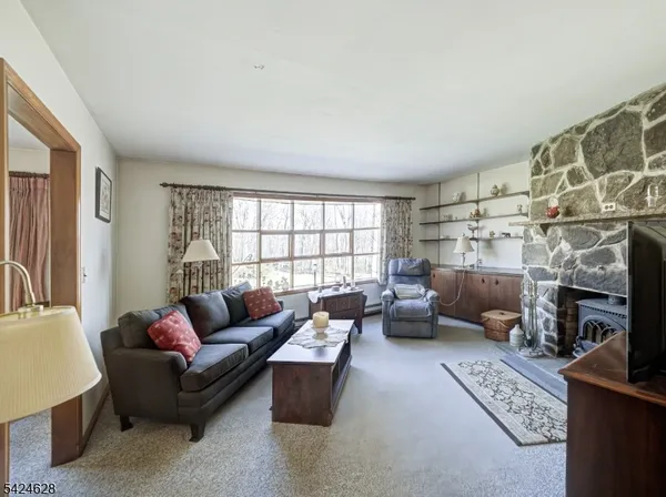 $598,000 | 62 Pine Hill Road, Stockton, NJ 08559