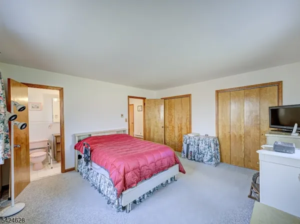 $598,000 | 62 Pine Hill Road, Stockton, NJ 08559
