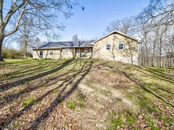 $598,000 | 62 Pine Hill Road, Stockton, NJ 08559