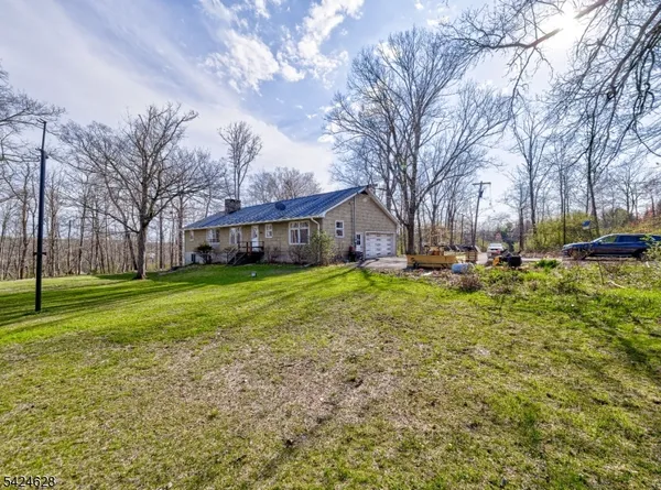 $598,000 | 62 Pine Hill Road, Stockton, NJ 08559