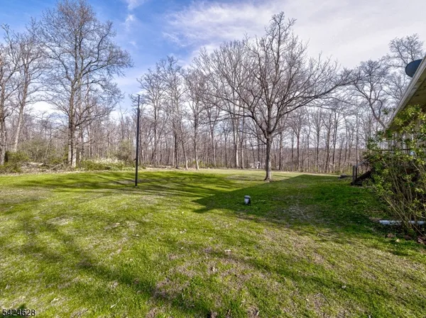 $598,000 | 62 Pine Hill Road, Stockton, NJ 08559