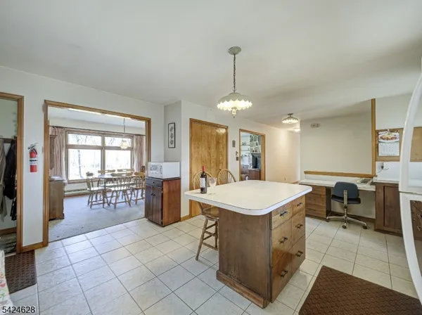 $598,000 | 62 Pine Hill Road, Stockton, NJ 08559