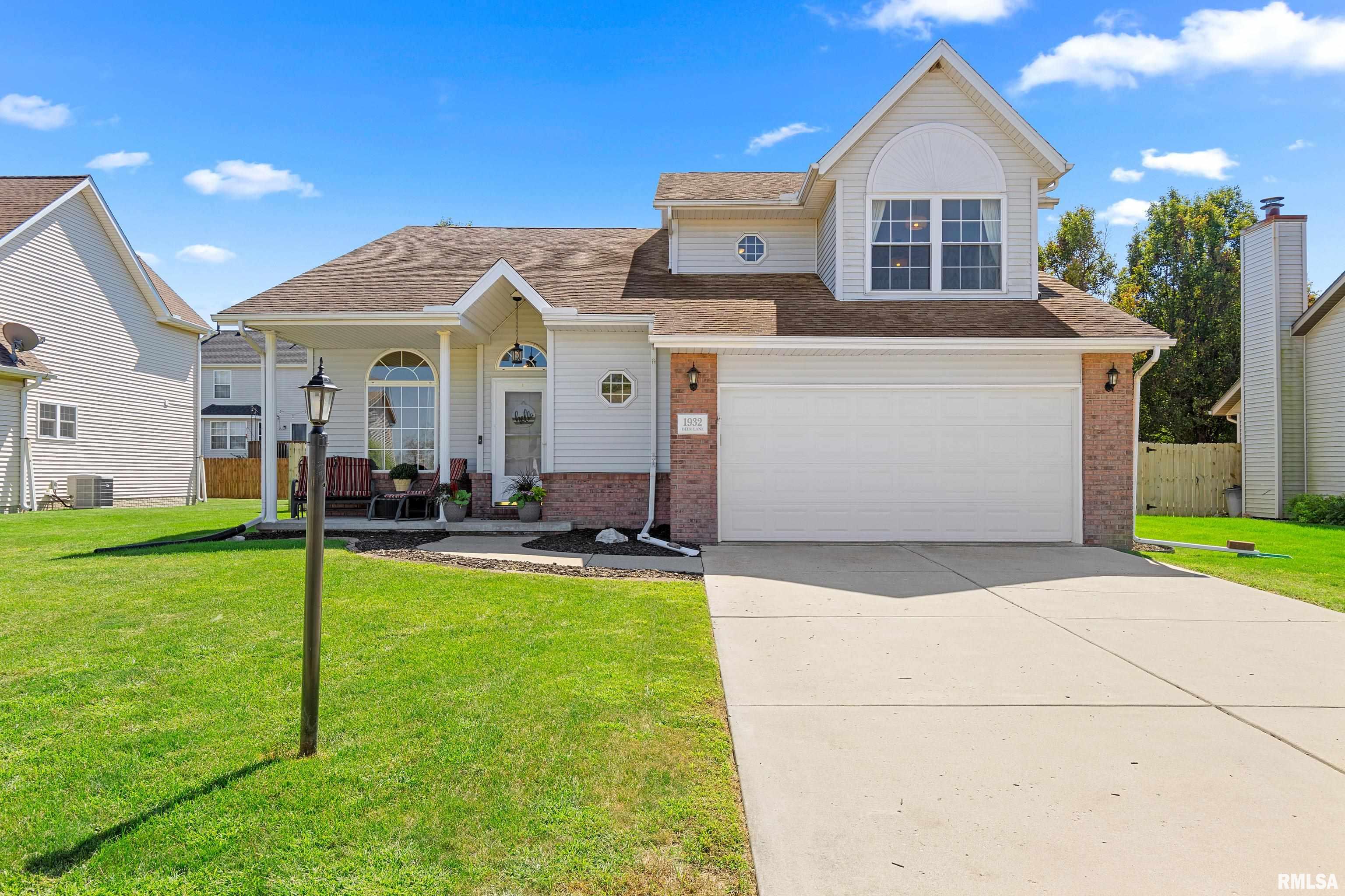 1932 Deer Lane Washington, IL 61571 - Photo 1 of 42