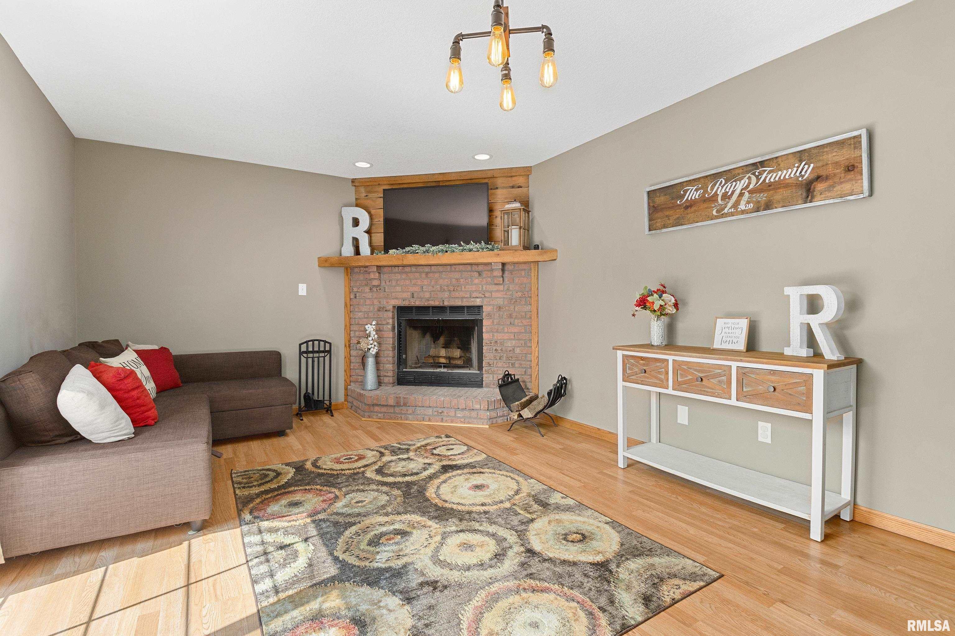 1932 Deer Lane Washington, IL 61571 - Photo 23 of 42