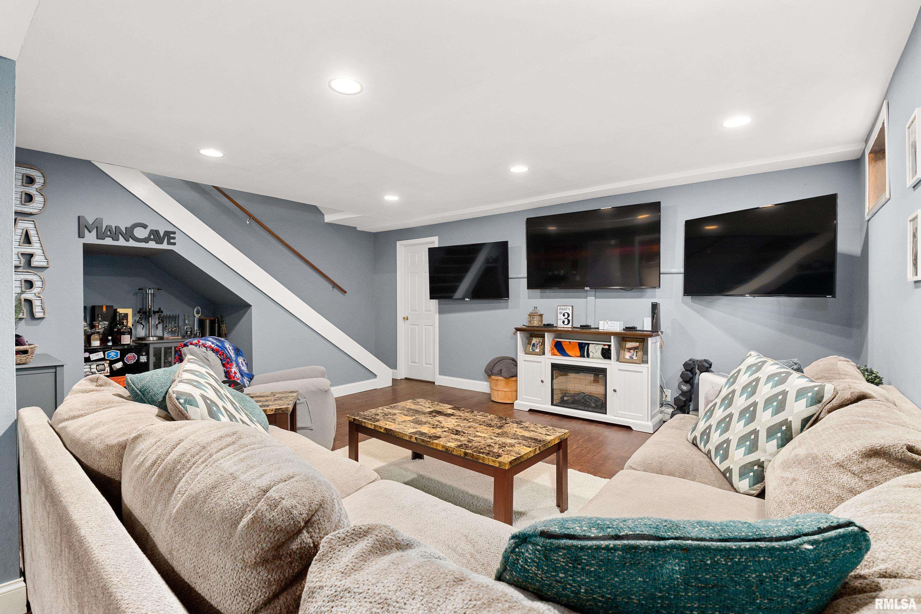 1932 Deer Lane Washington, IL 61571 - Photo 35 of 42