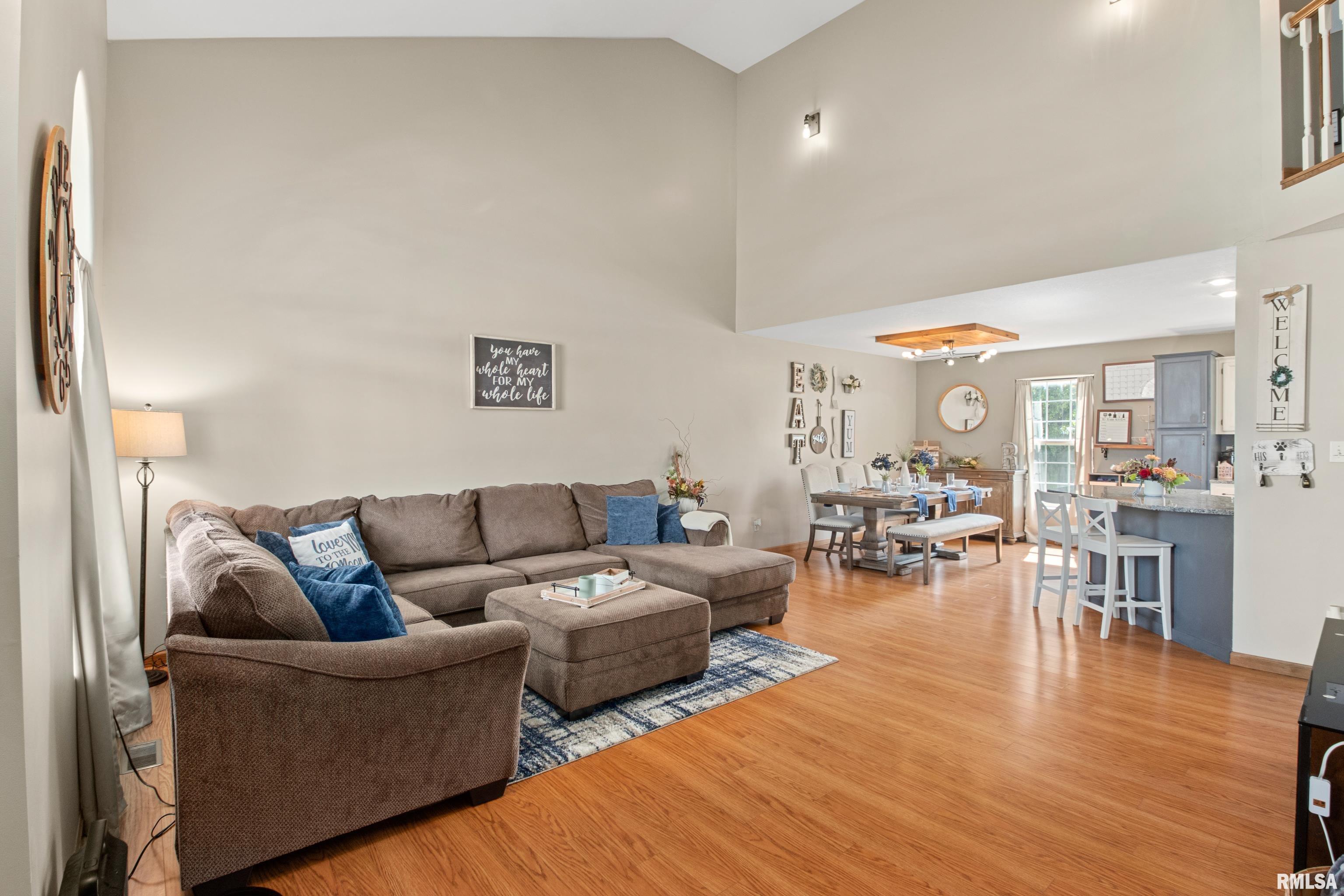 1932 Deer Lane Washington, IL 61571 - Photo 7 of 42