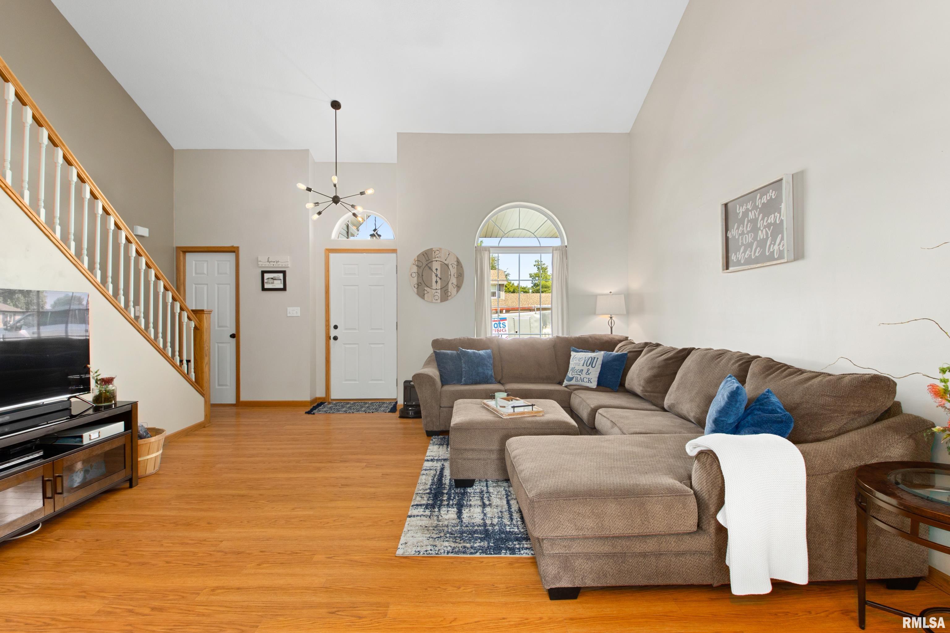 1932 Deer Lane Washington, IL 61571 - Photo 9 of 42