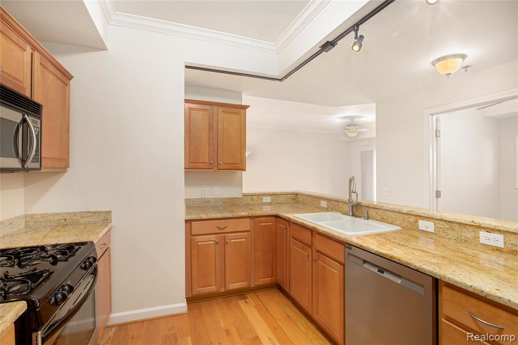 283 South Zeeb Road, Unit 204 Ann Arbor, MI 48103 - Photo 15 of 28