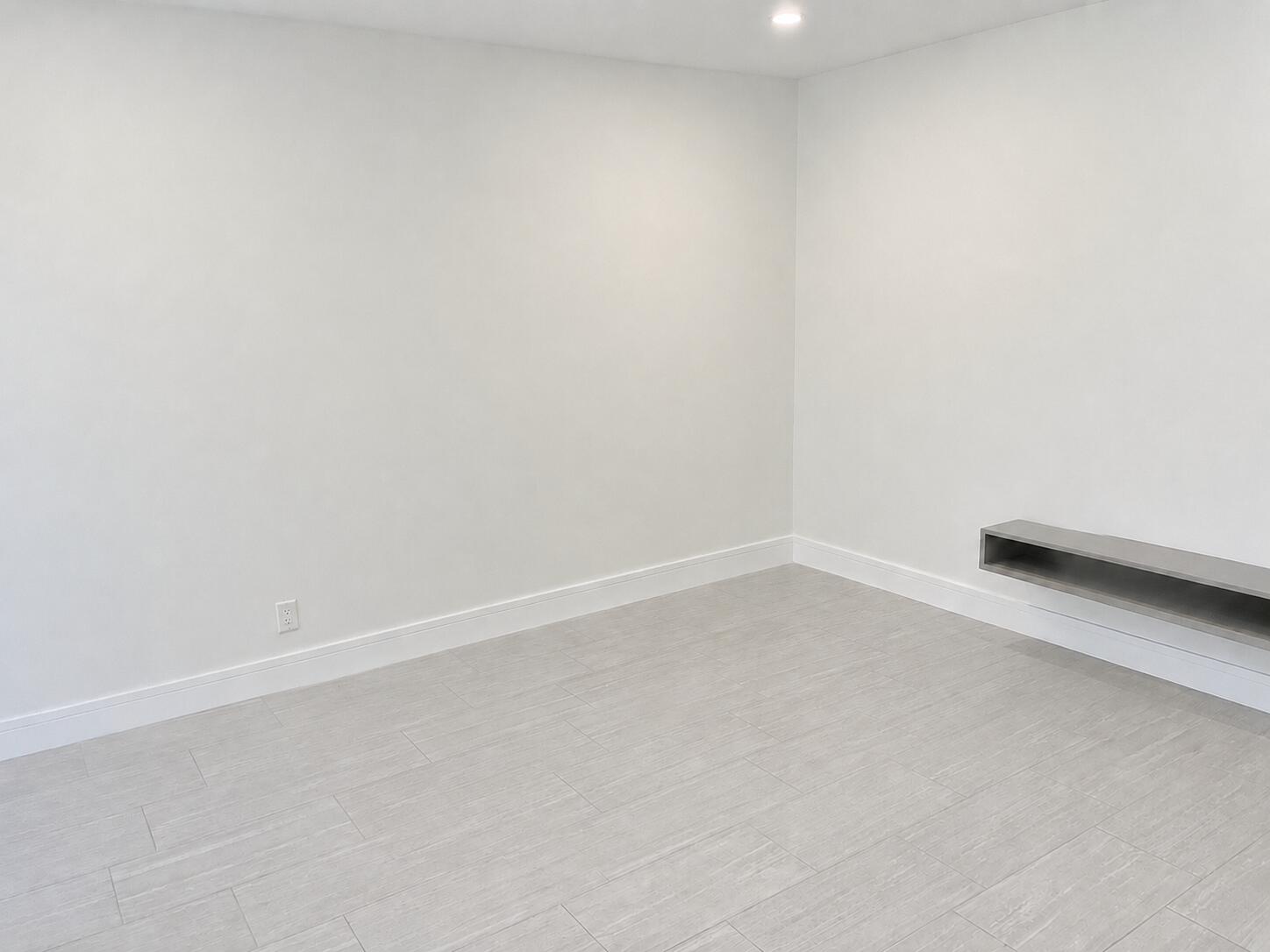 2100 Northeast 38th Street, Unit 142 Lighthouse Point, FL 33064 - Photo 24 of 42 Living Room