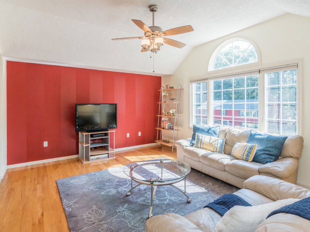 18 Emily Road Framingham, MA 01701 - Photo 7 of 26 Gallery Image 7