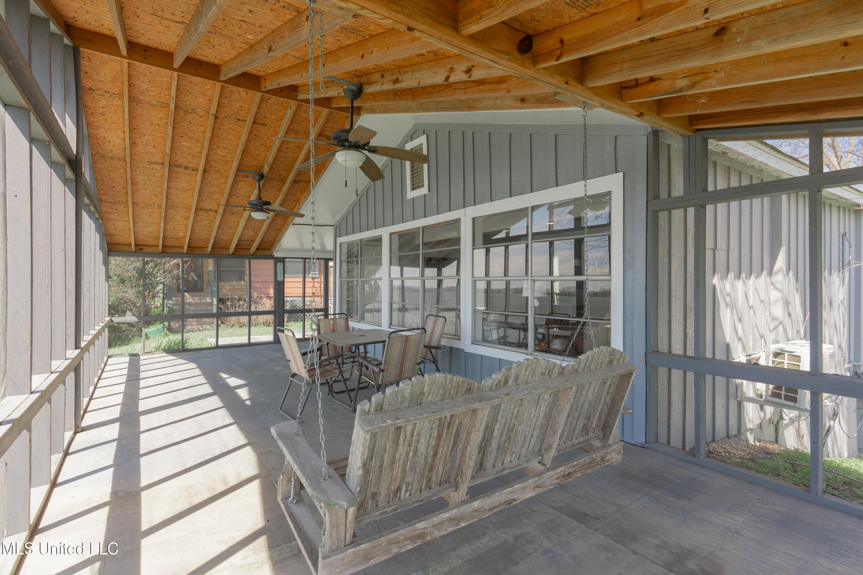 95 Nesting Site Vicksburg, MS 39183 - Photo 19 of 69 19-Porch