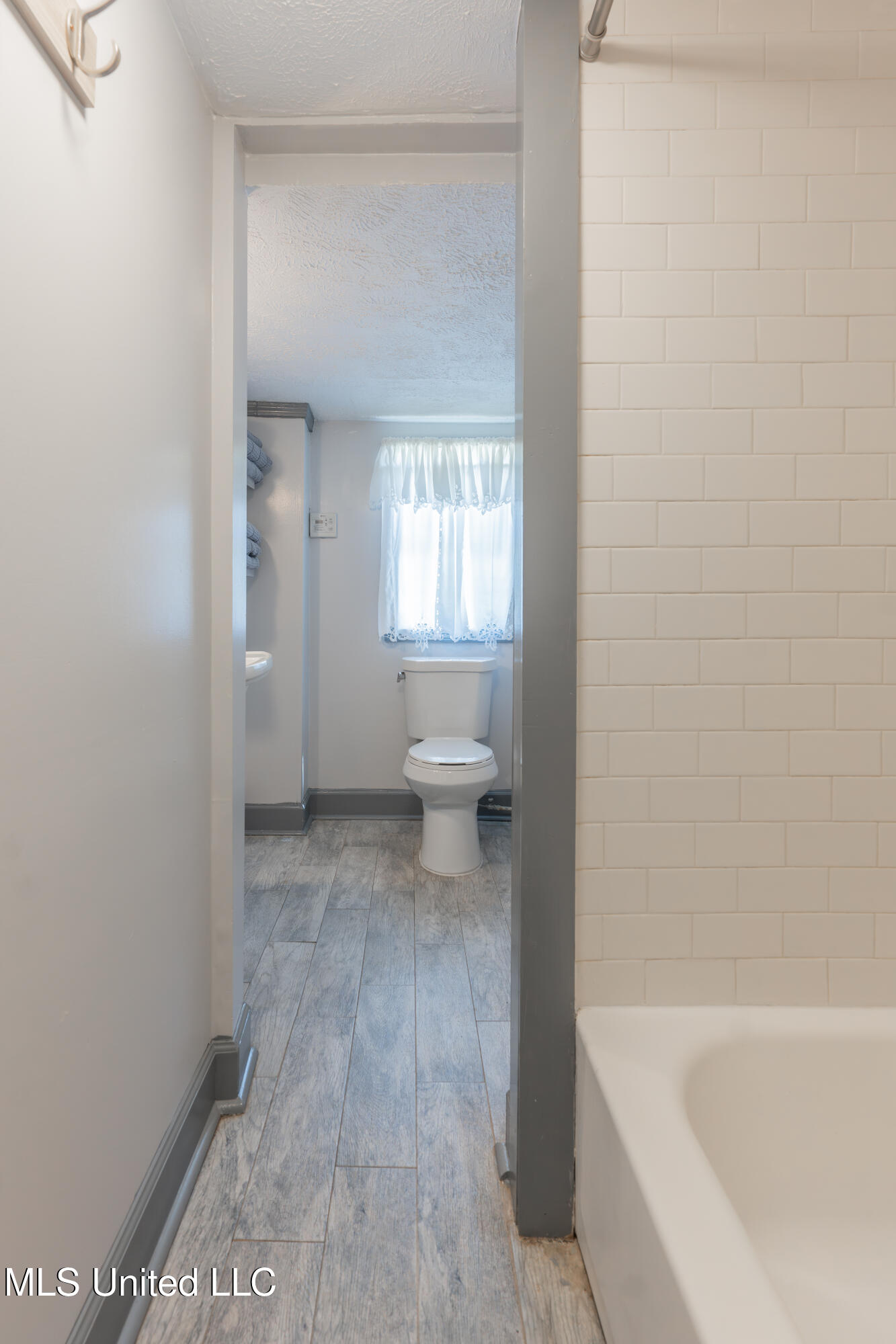 95 Nesting Site Vicksburg, MS 39183 - Photo 62 of 69 62-DownstairsBathroom