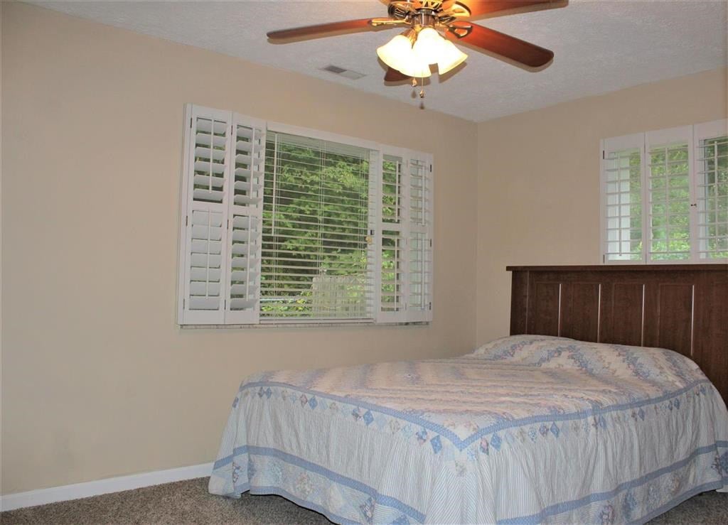 4770 Darnell Road Huntington, WV 25705 - Photo 14 of 20 Gallery Image 14