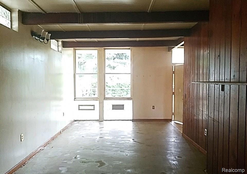962 Eureka Road Wyandotte, MI 48192 - Photo 6 of 10