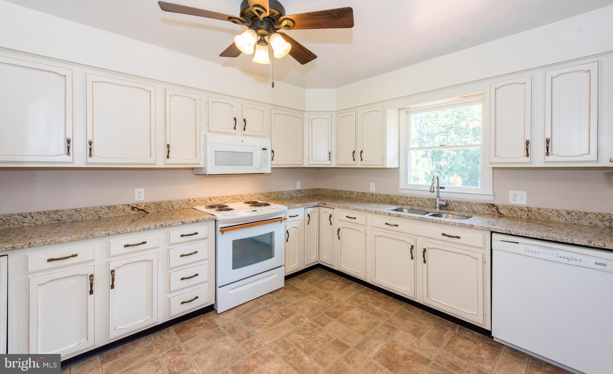11402 Daysville Road Frederick, MD 21701 - Photo 14 of 37 Kitchen