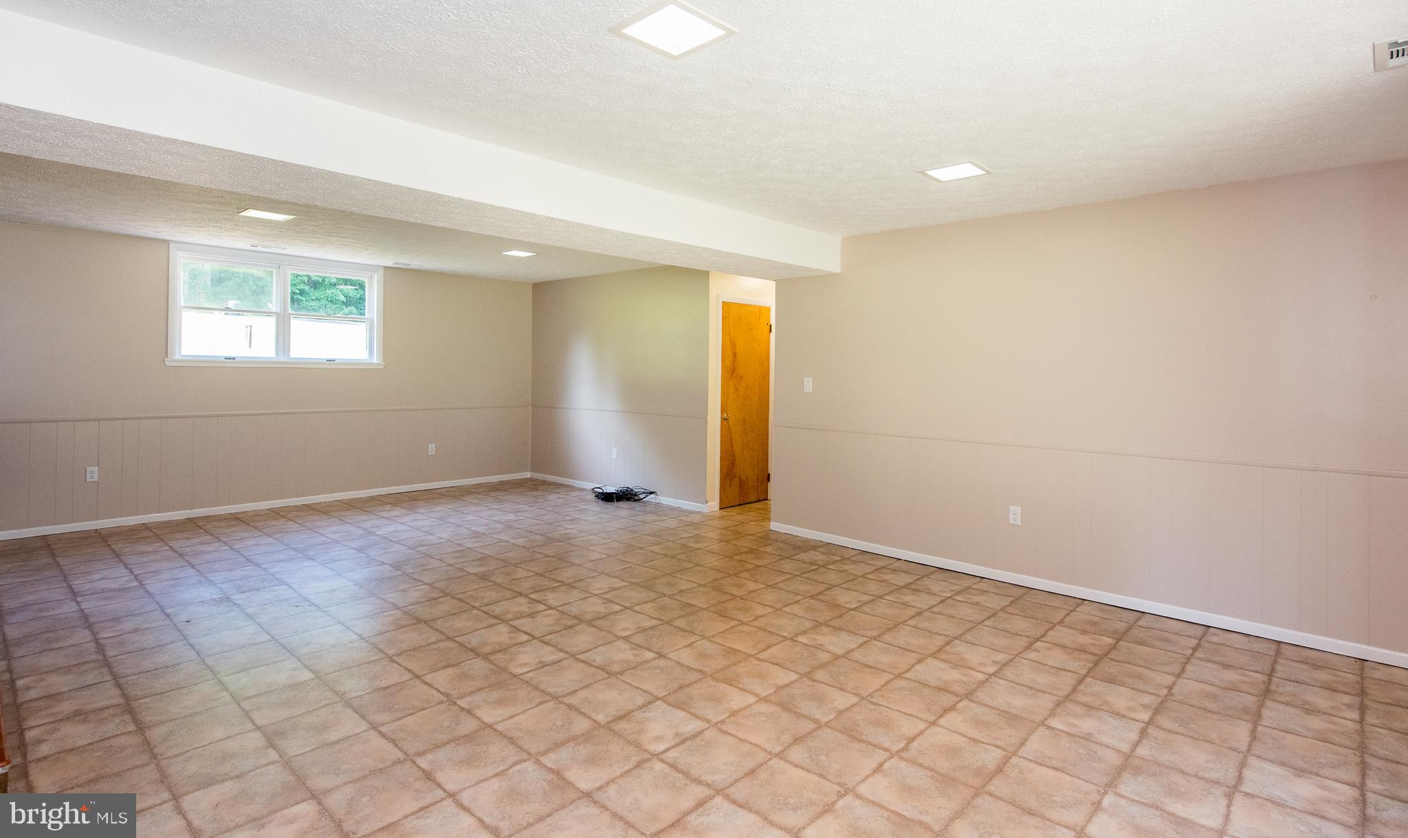 11402 Daysville Road Frederick, MD 21701 - Photo 19 of 37 Basement