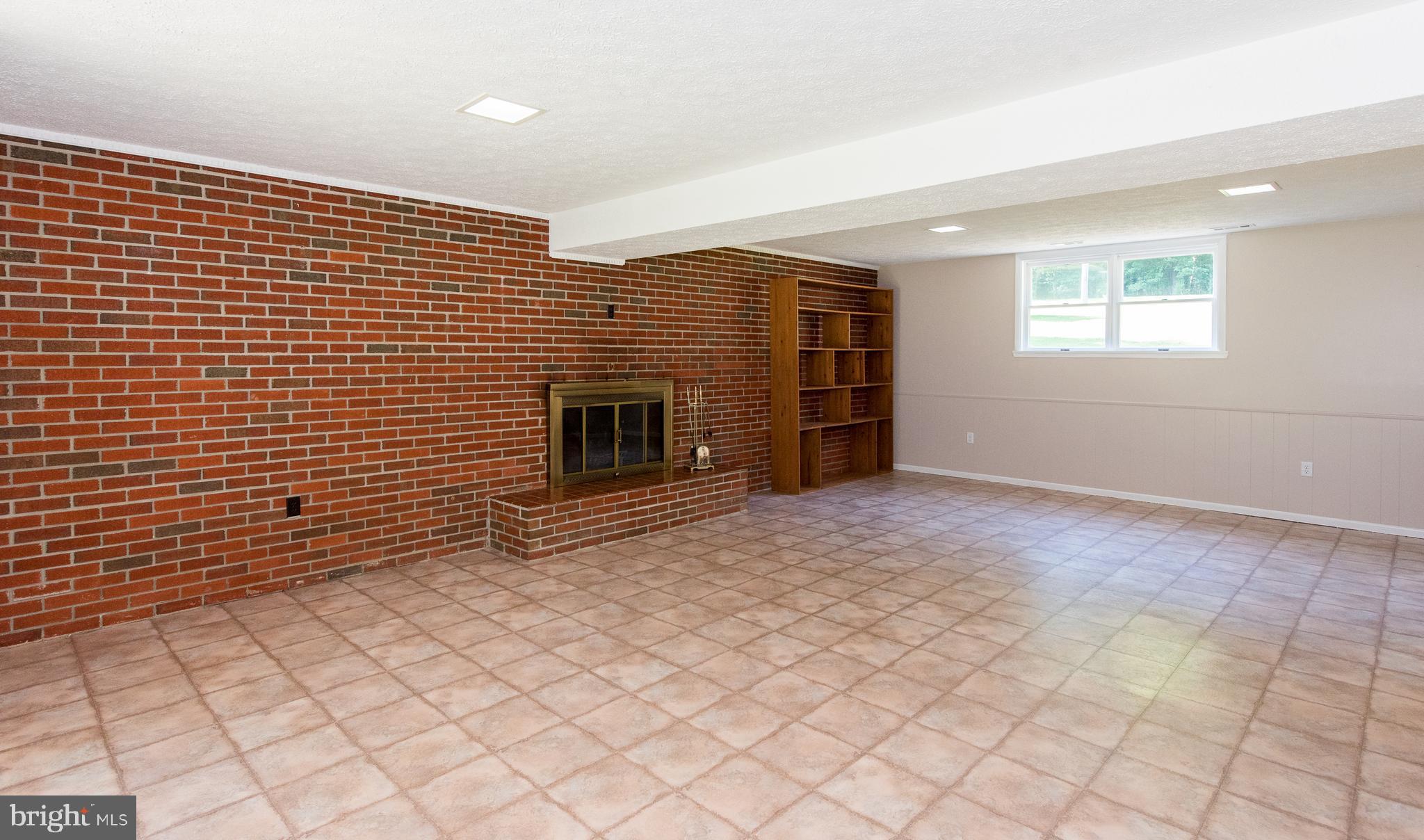 11402 Daysville Road Frederick, MD 21701 - Photo 20 of 37 Basement