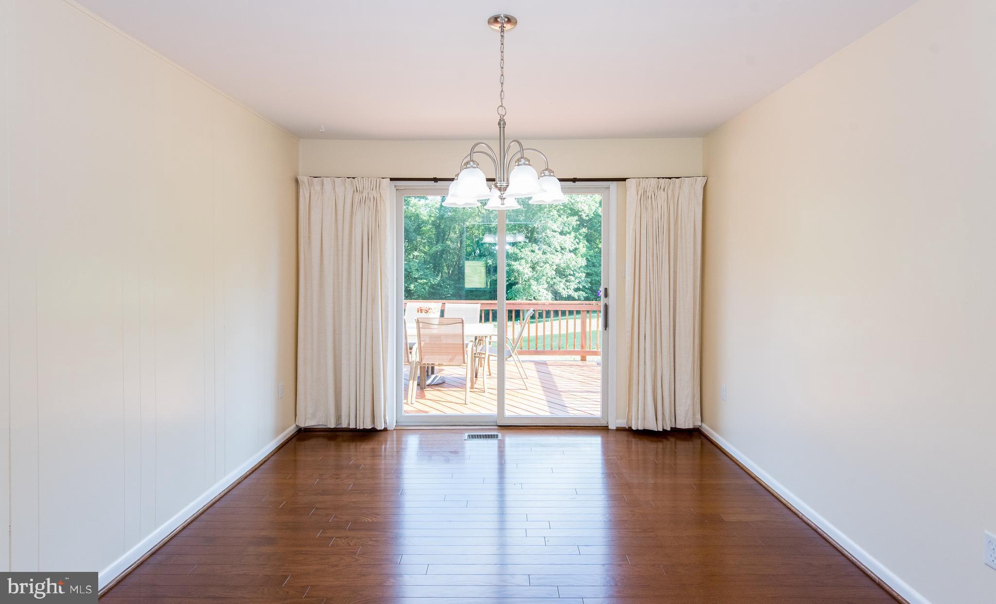 11402 Daysville Road Frederick, MD 21701 - Photo 4 of 37 Dining Room