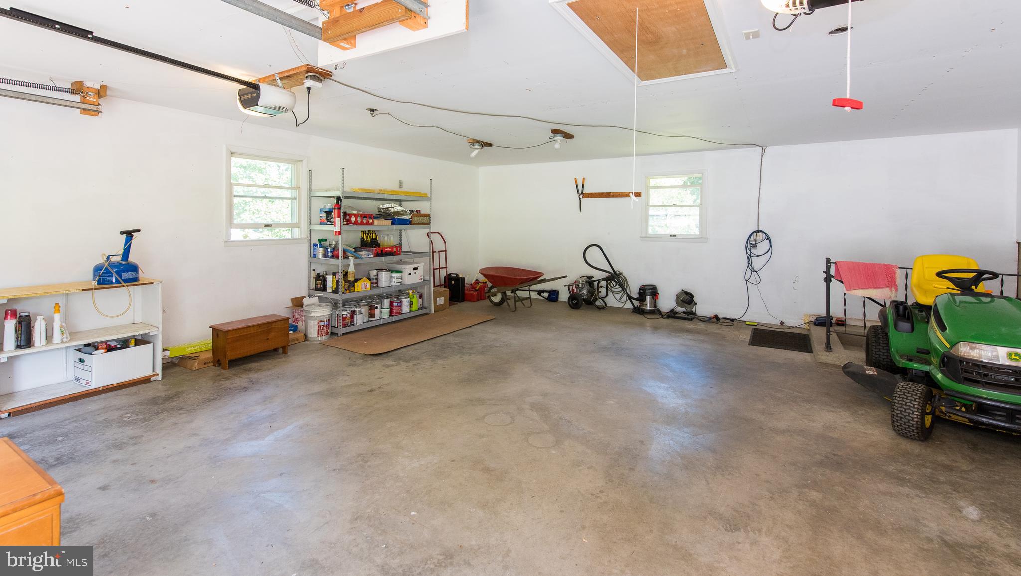 11402 Daysville Road Frederick, MD 21701 - Photo 34 of 37 GARAGE