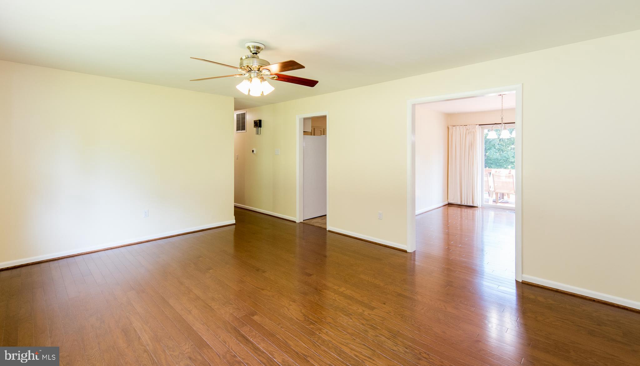11402 Daysville Road Frederick, MD 21701 - Photo 9 of 37 Fam ily Room