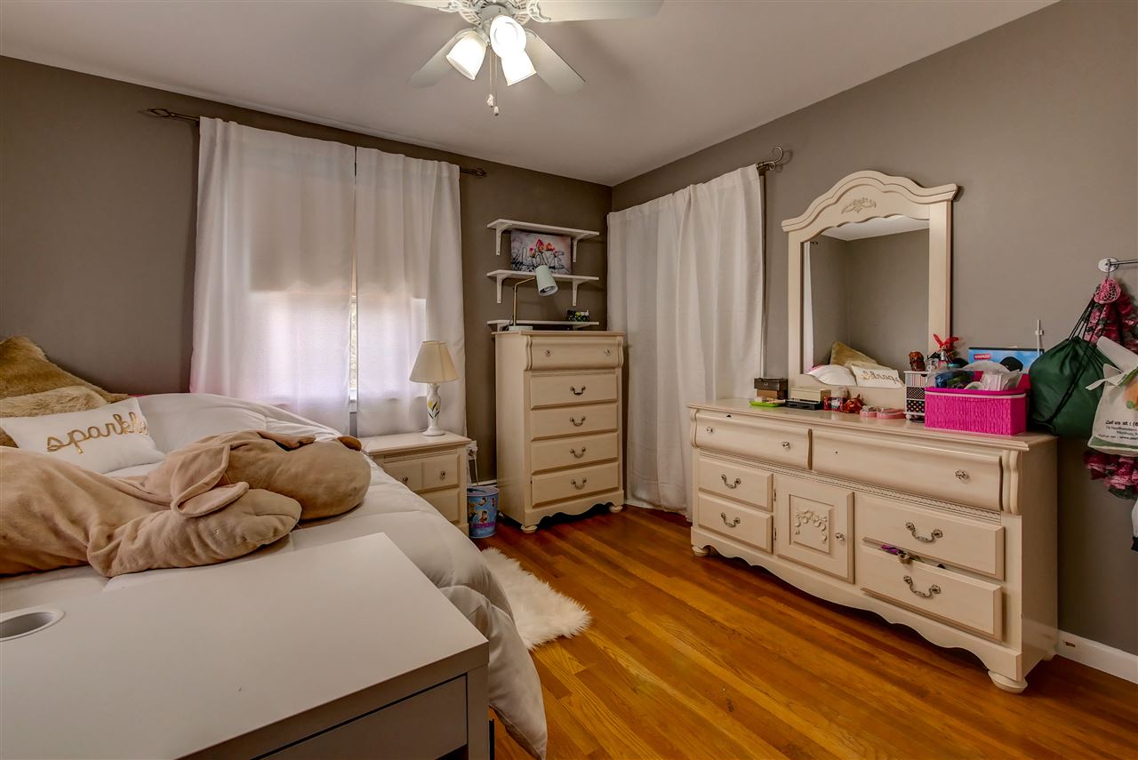 217 Lund Road Nashua, NH 03060 - Photo 16 of 28