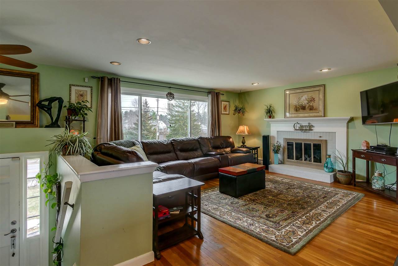 217 Lund Road Nashua, NH 03060 - Photo 8 of 28