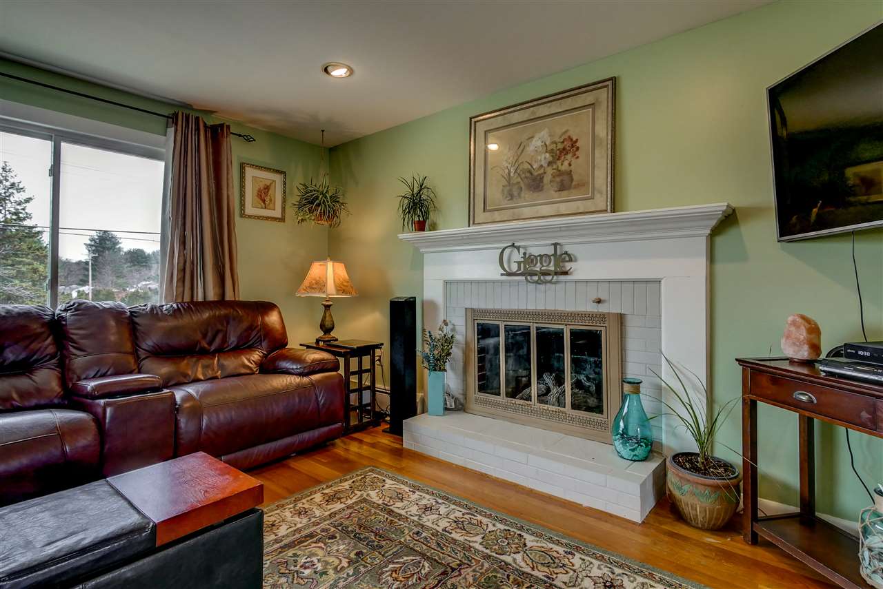 217 Lund Road Nashua, NH 03060 - Photo 9 of 28
