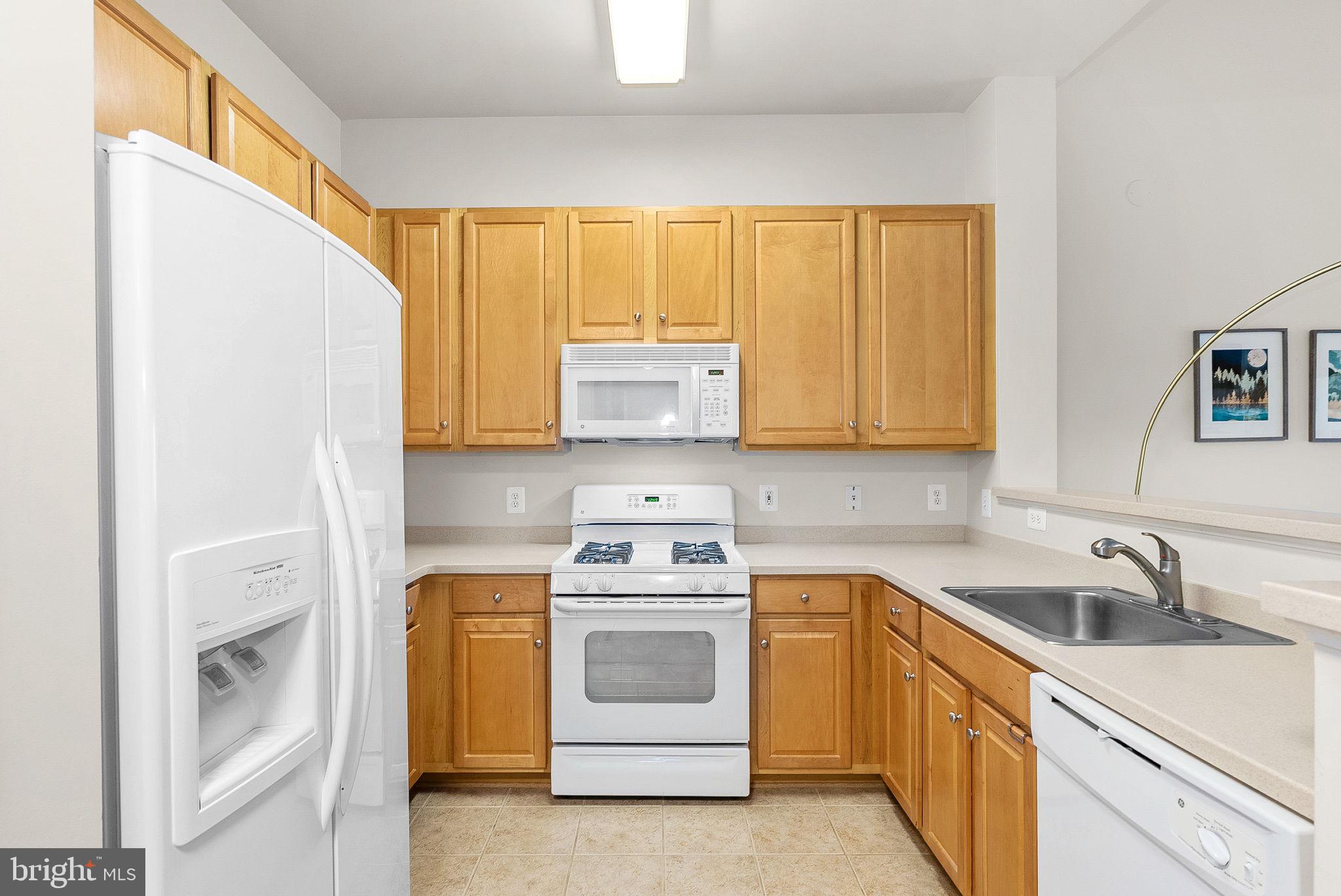 12001 Market Street, Unit 432 Reston, VA 20190 - Photo 4 of 38