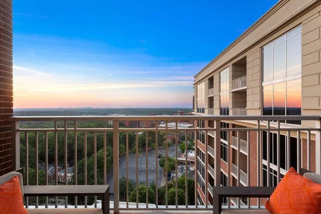 $685,000 | 1820 Peachtree Street Northeast, Unit 1709, Atlanta, GA 30309