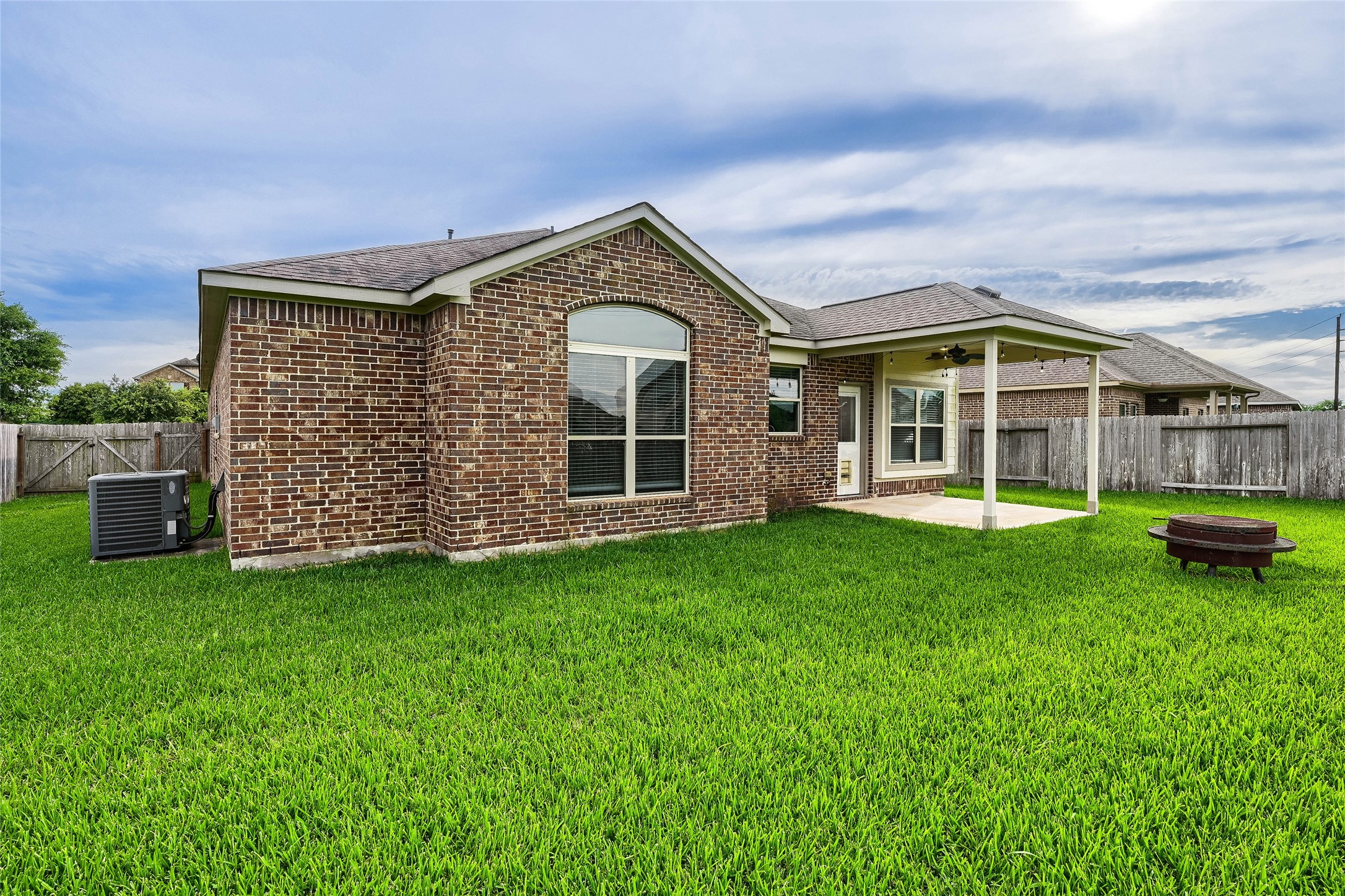 6210 Mason Way Rosenberg, TX 77471 - Photo 26 of 28 Exterior Rear