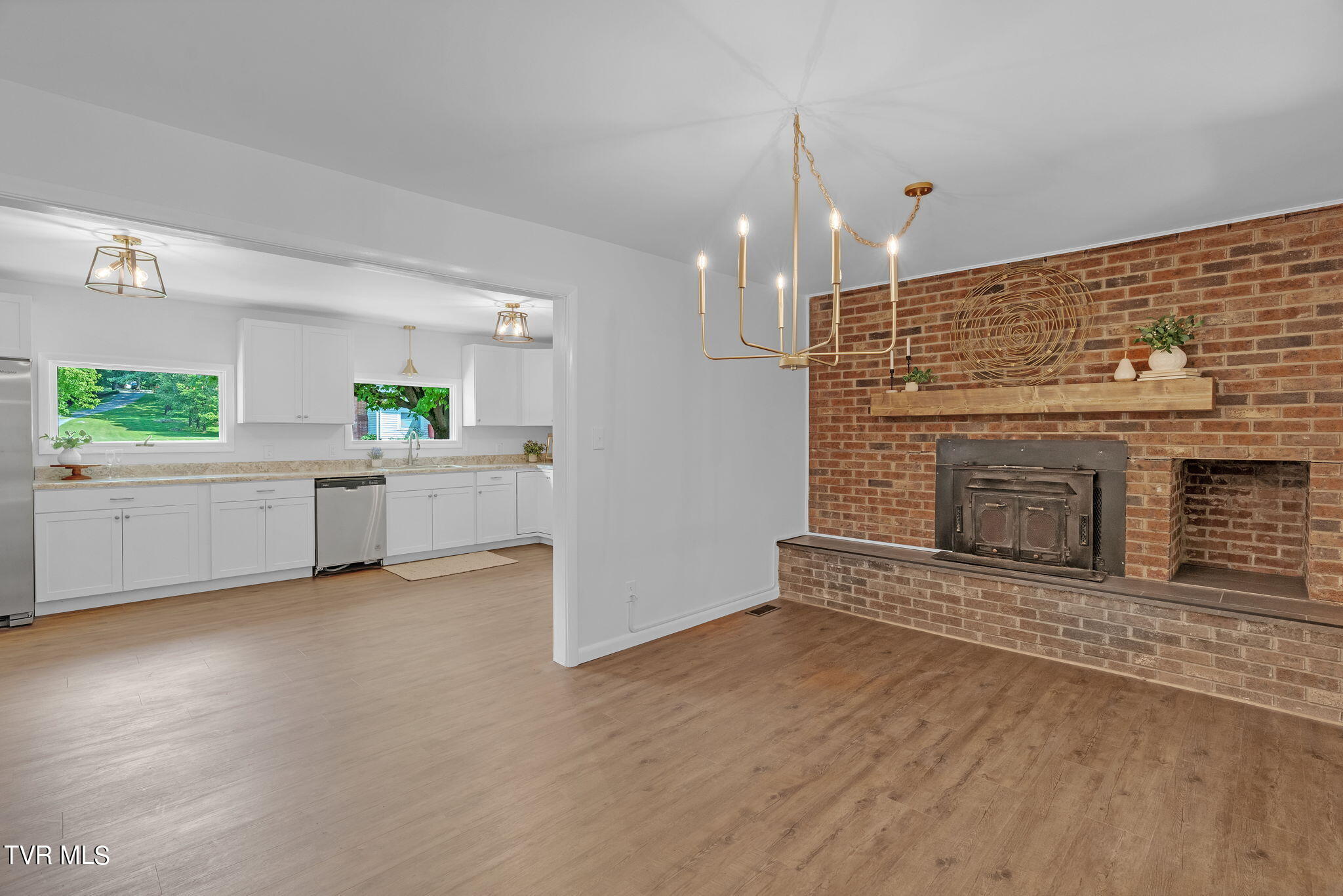 2523 Watauga Road Johnson City, TN 37601 - Photo 8 of 32 8-web-or-mls-DSC06900