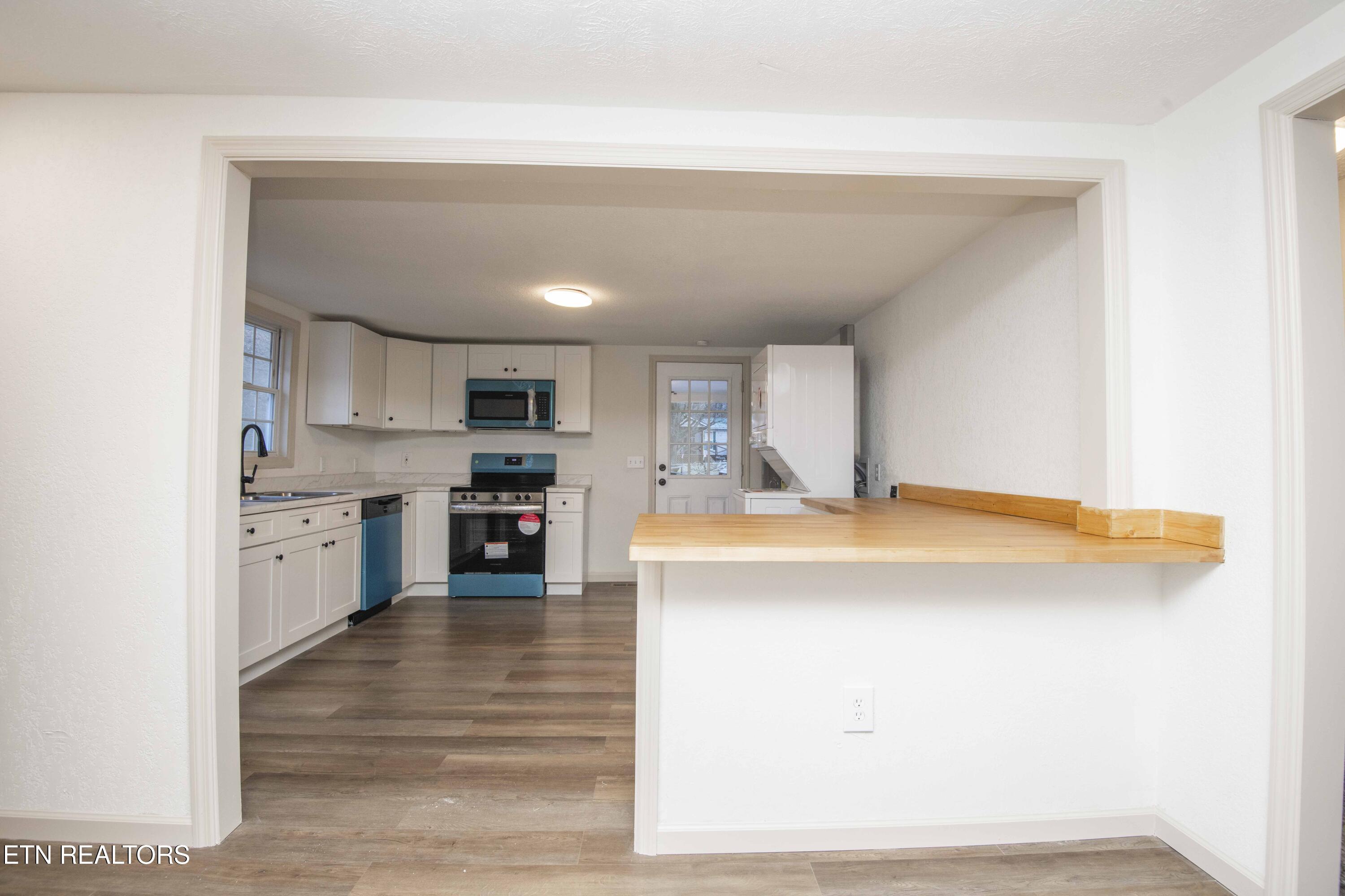 299 Big Mountain Hollow Road Oliver Springs, TN 37840 - Photo 19 of 57 kitchen 7_1