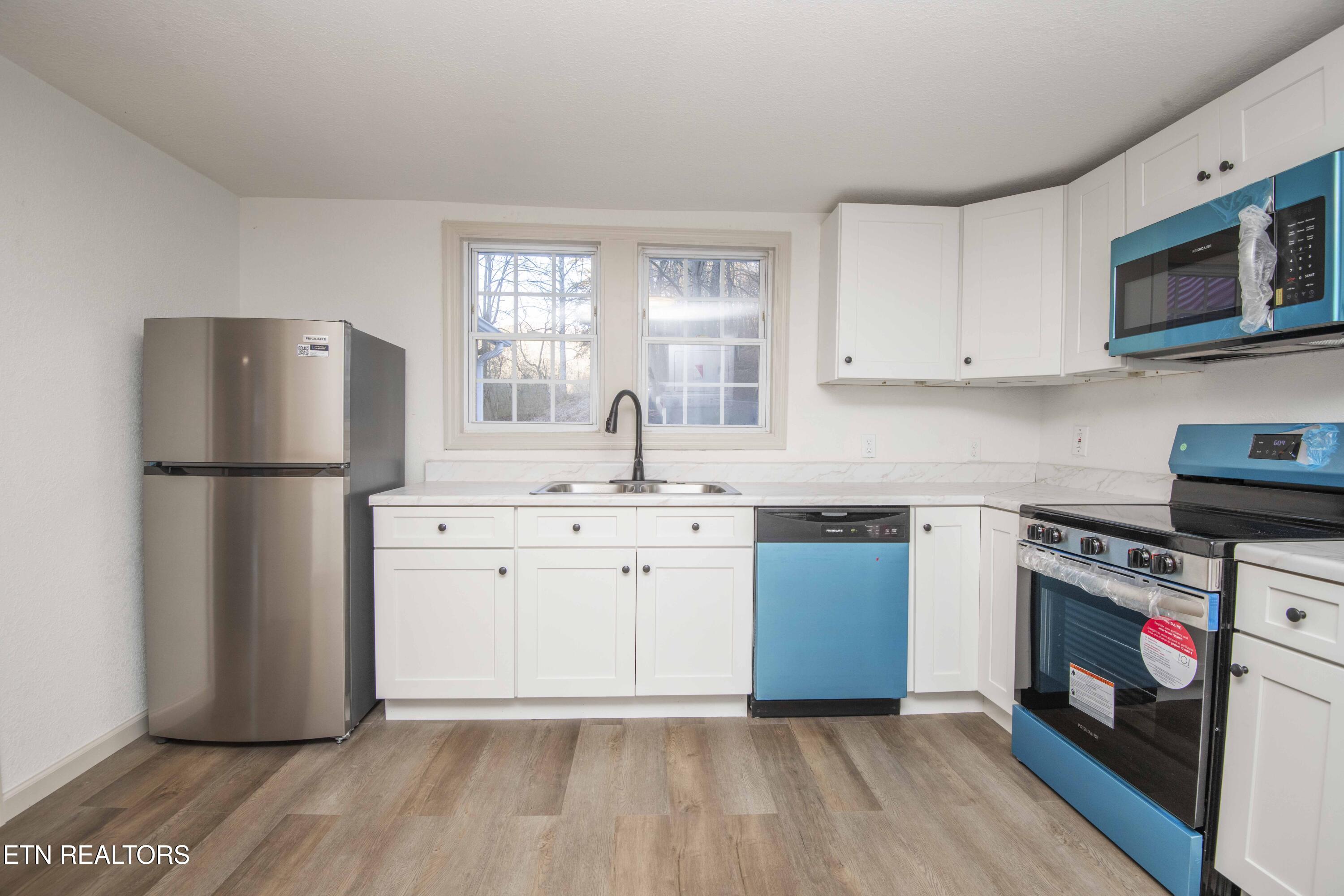 299 Big Mountain Hollow Road Oliver Springs, TN 37840 - Photo 22 of 57 kitchen_1