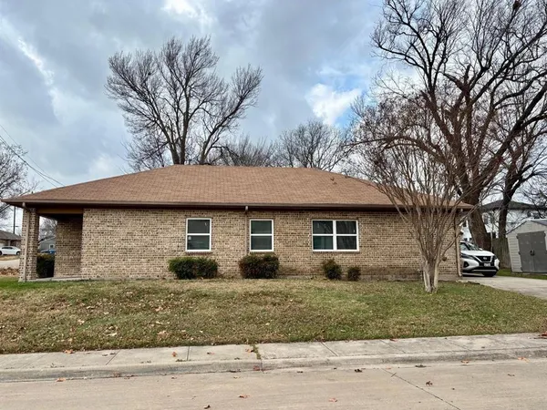$2,100 | 309 Emma Jane Street, Rockwall, TX 75087