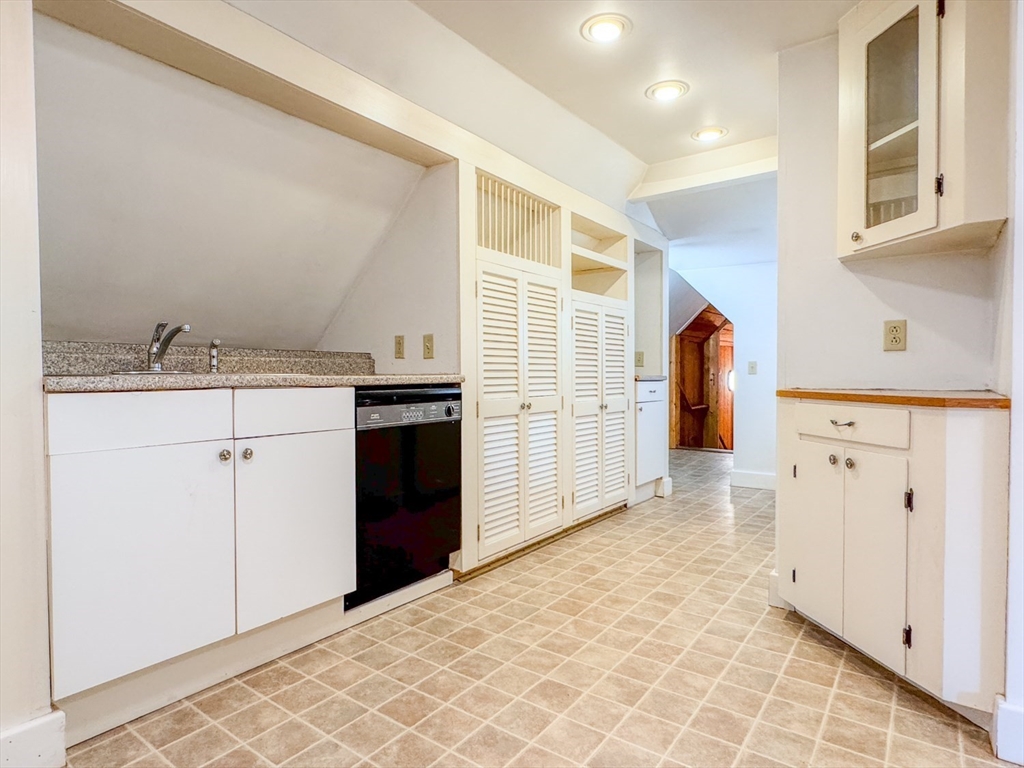 67 Country Club Road Greenfield, MA 01301 - Photo 29 of 42