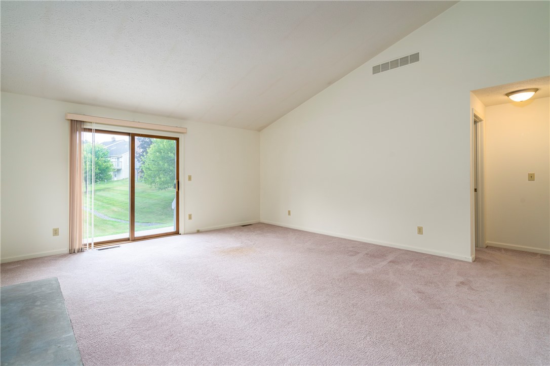 54 Chenin Run Perinton, NY 14450 - Photo 13 of 34