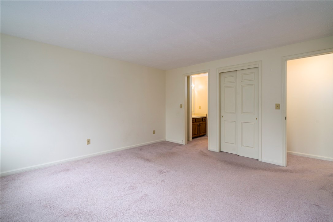 54 Chenin Run Perinton, NY 14450 - Photo 17 of 34