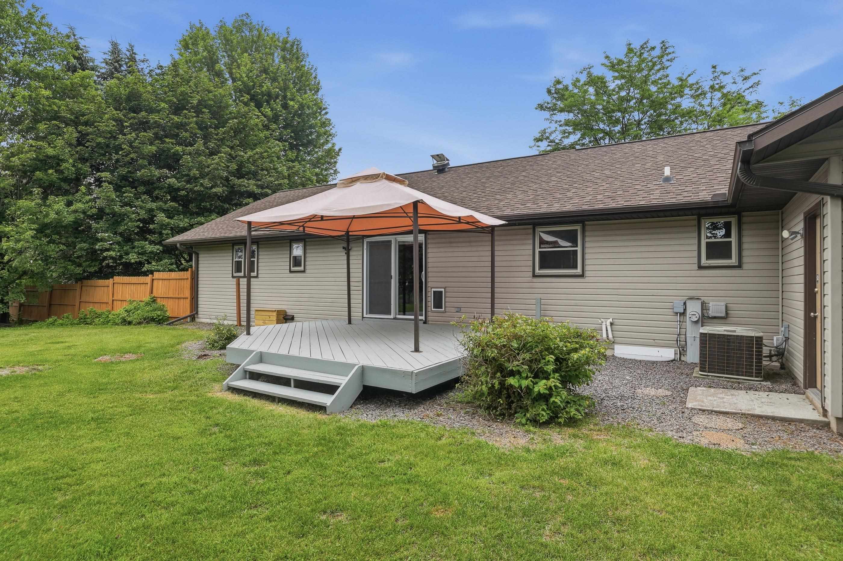 5664 Regent Street Stevens Point, WI 54482 - Photo 9 of 52