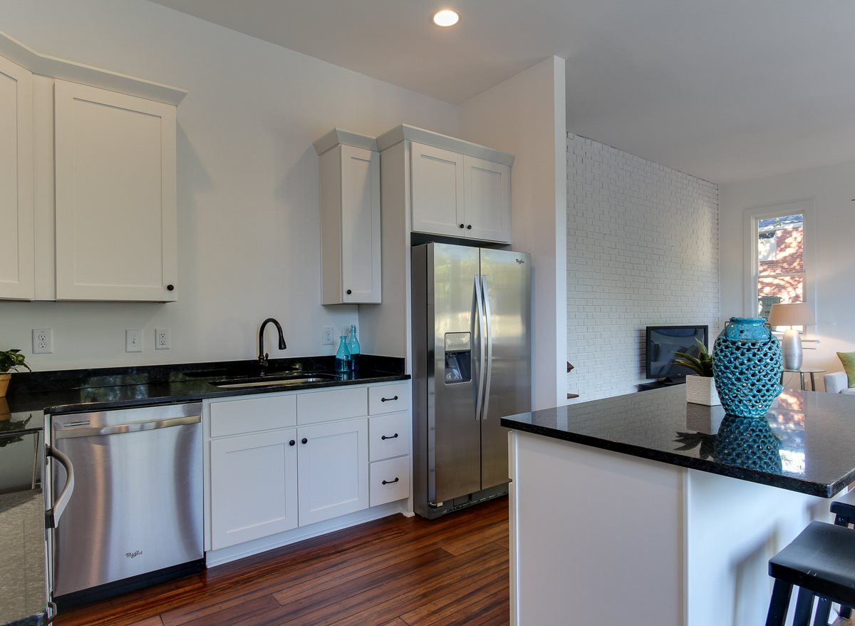 528 East Lenoir Street Raleigh, NC 27601 - Photo 10 of 25 Photo 10