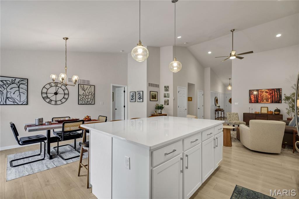 5312 Lakepath Way Eureka, MO 63025 - Photo 3 of 25