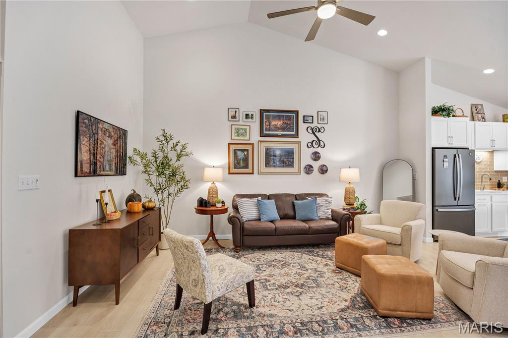 5312 Lakepath Way Eureka, MO 63025 - Photo 8 of 25