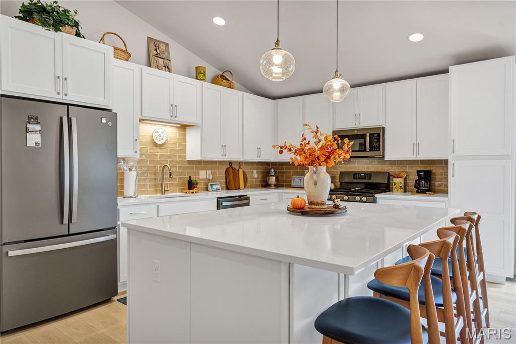 5312 Lakepath Way Eureka, MO 63025 - Photo 9 of 25