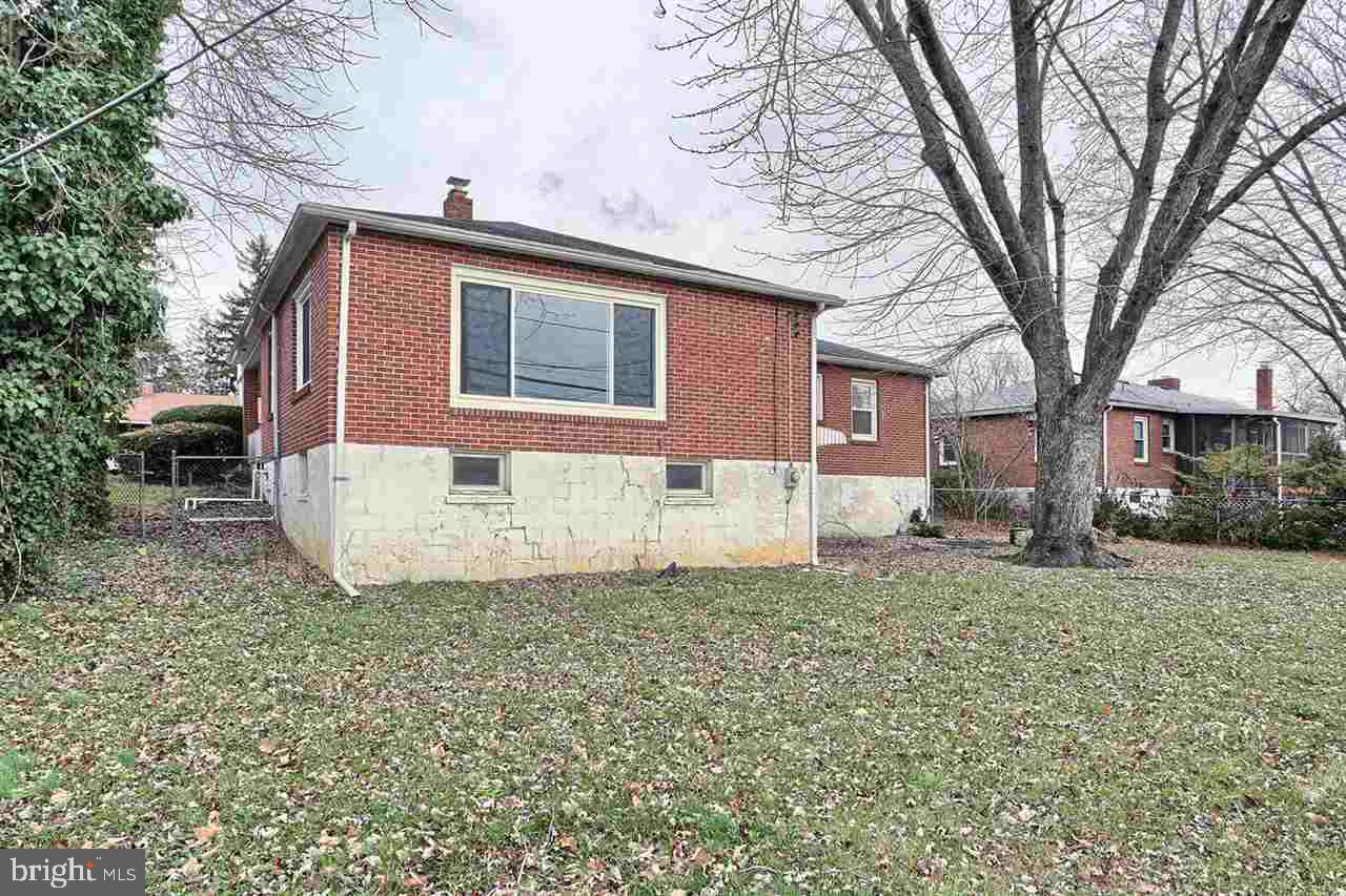 3505 Centerfield Road Harrisburg, PA 17109 - Photo 5 of 24 Gallery Image 5