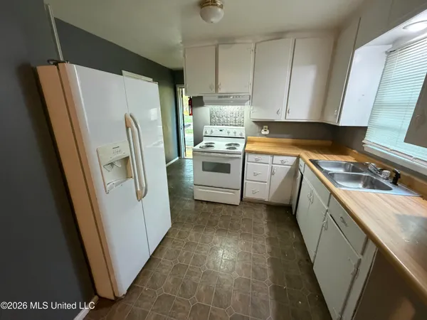 $59,900 | 2716 Woodside Drive, Jackson, MS 39204
