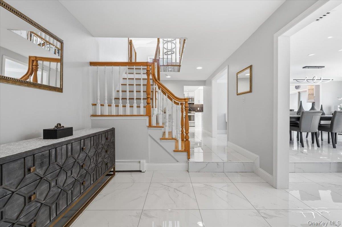 98 Barry Lane Syosset, NY 11791 - Photo 4 of 43 a view of entryway and hall