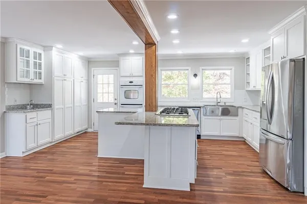 $2,950 | 4571 Huntridge Drive, Roswell, GA 30075