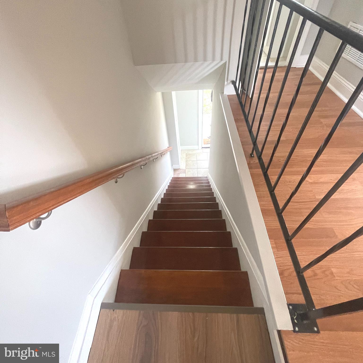 8528 Chestnut Oak Road, Unit B Baltimore, MD 21234 - Photo 6 of 15 a view of entryway