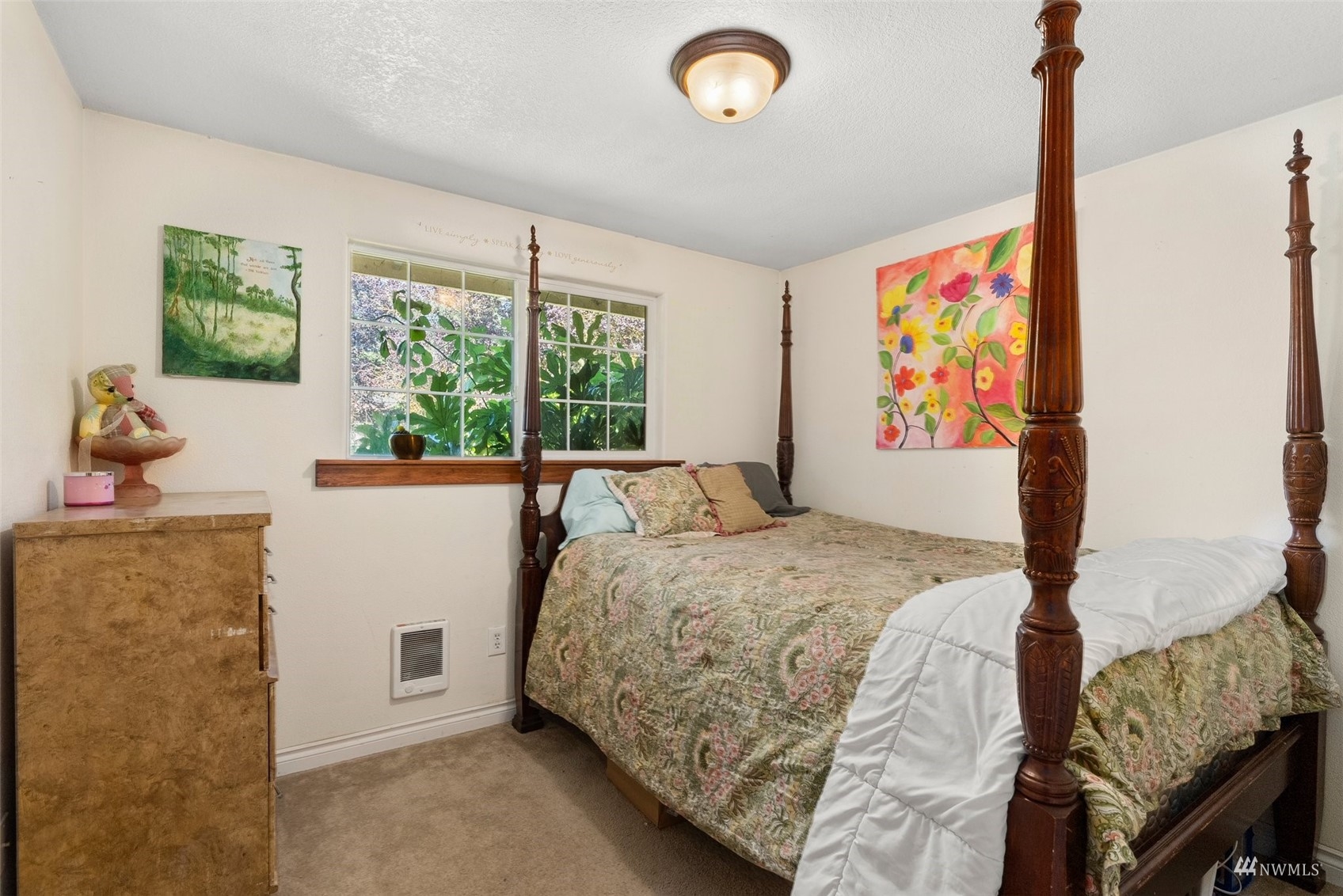 175 Ceres Hill Road Chehalis, WA 98532 - Photo 20 of 36 a bed sitting in a bedroom next to a window