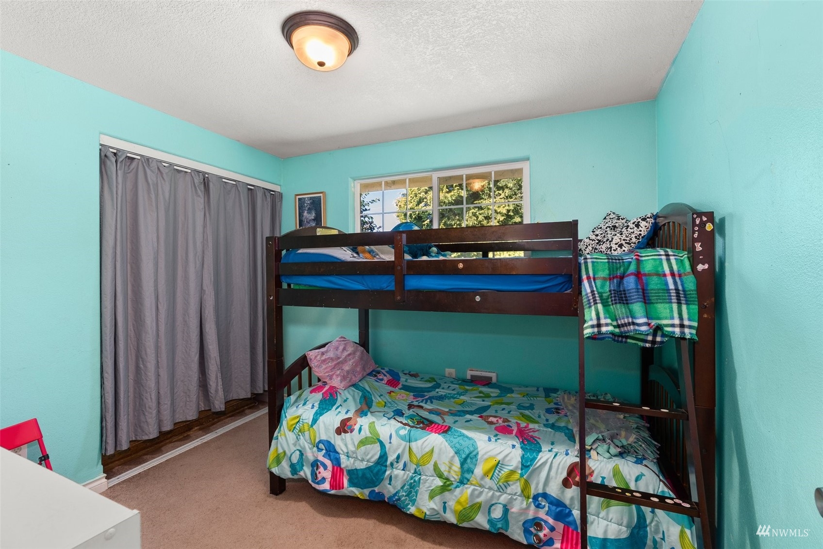 175 Ceres Hill Road Chehalis, WA 98532 - Photo 21 of 36 a bedroom with a bed and a dresser