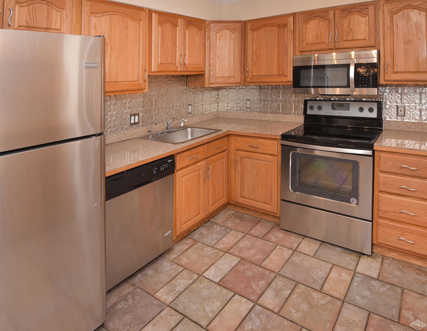 48 Riverside Court, Unit E Avon, CO 81620 - Photo 7 of 25 Additional Photo